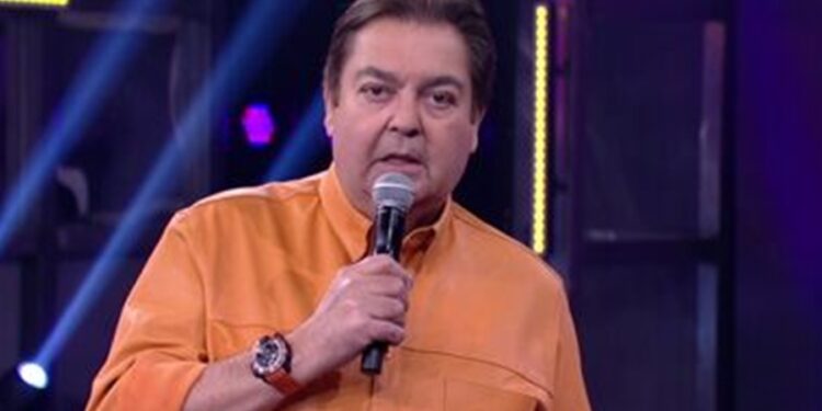 Faustão ganhava uma fortuna por mês da Globo quando estava no auge