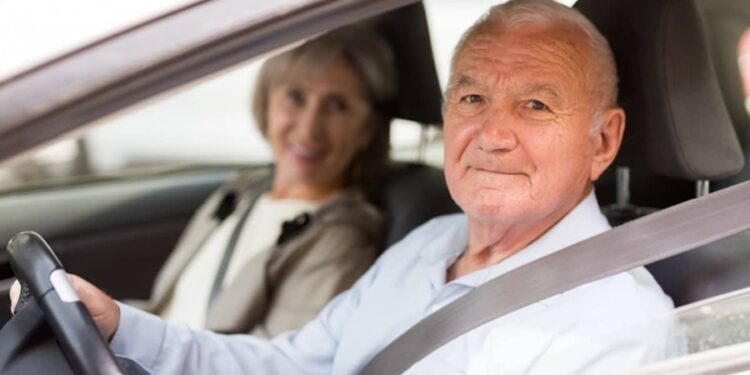 Idosos acima de 70 anos recebem péssima notícia sobre renovação da CNH