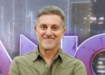 Enquanto Luciano Huck ganha R$ 3,5 milhões mensais, salário de Faustão no auge era faraônico