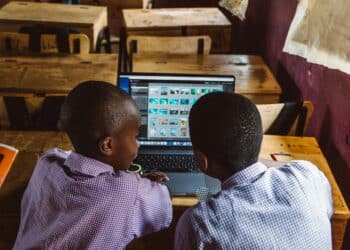 Governo Federal vai garantir internet gratuita a todos os estudantes que estiverem matriculados na escola
