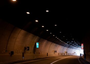 Trecho onde passam até 100 mil veículos por dia na rodovia mais importante do Brasil vai ganhar túnel duplo e valor do pedágio deve dobrar