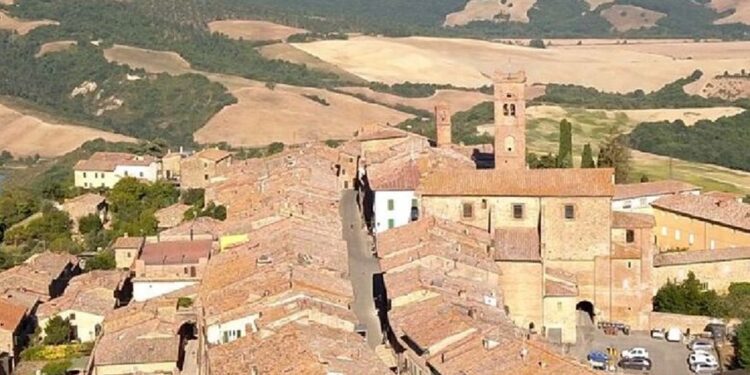 Cidade charmosa está sofrendo com a perda de moradores e paga metade do aluguel até para estrangeiros que quiserem morar na Itália