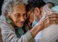 Direito garantido por lei a brasileiros com 60 anos ou mais é negligenciado por muitos idosos