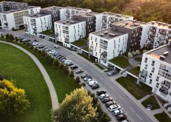 Mudança nos condomínios está fazendo o sonho da casa própria se tornar um pesadelo no Brasil