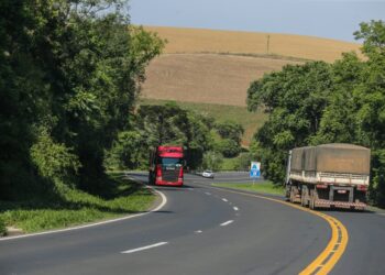 Brasil vai investir R$ 7,5 bilhões em rodovia com incríveis 6 faixas para aliviar gargalo da BR-101