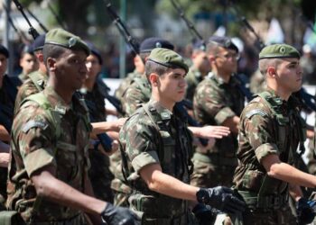 Idade limite para participar de concursos do Exército no Brasil; Depois disso seu CPF será barrado