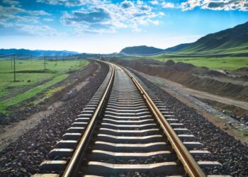 Ferrovia brasileira que ultrapassa R$ 15 bilhões em investimentos vai receber mais R$ 815 milhões e ainda não ficará pronta