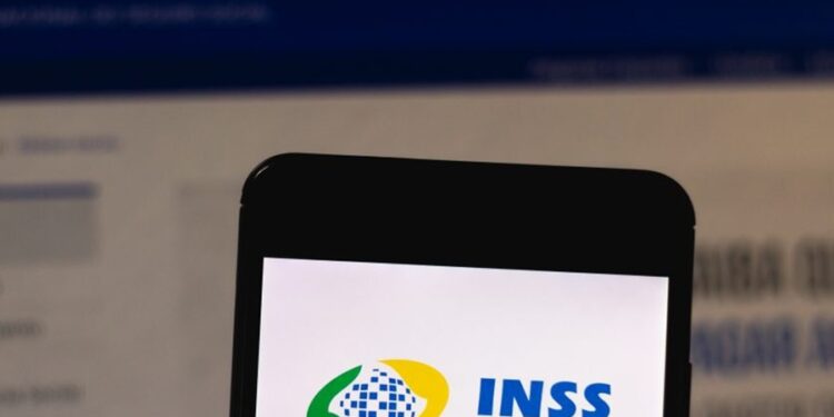 Pensão do INSS passa a ser garantida para netos e sobrinhos