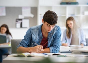 Prefeitura lança concurso público com salários de até R$ 20 mil na cidade mais rica do Brasil