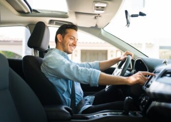 O truque que motoristas de aplicativo estão usando para conseguir viagens mais caras