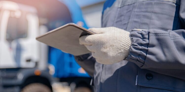 Enquanto o Natal se aproxima, transportadoras alertam sobre novo golpe da taxa alfandegária
