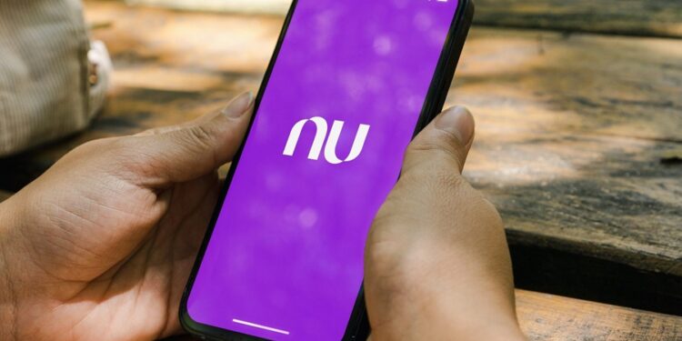 Nubank abre o jogo com clientes e revela grande erro cometido