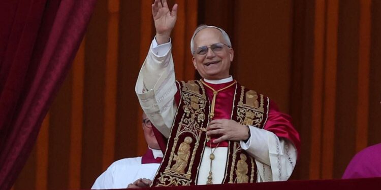 Papa Leão 14 tem direito a usar chapéu especial de Natal