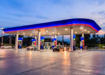 Quanto custa para abrir um posto de combustível no Brasil em 2025?