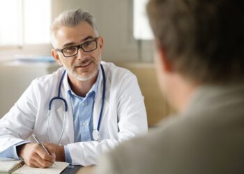 Ciência revela que 7 pessoas já conseguiram reverter doença até então tratada como sem cura
