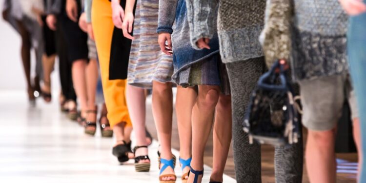 Item de vestuário que parece normal e todos usam no Brasil é tratado como luxo em outros países