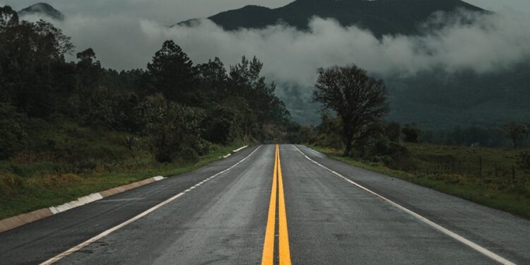 Rodovia mais perigosa do Brasil cruza 10 estados e já registrou mais de 87.000 acidentes em um ano