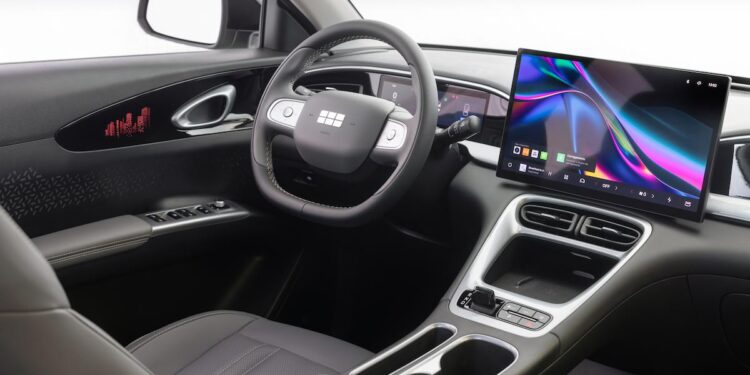 Carro elétrico mais vendido da China já está superando o BYD Dolphin no Brasil