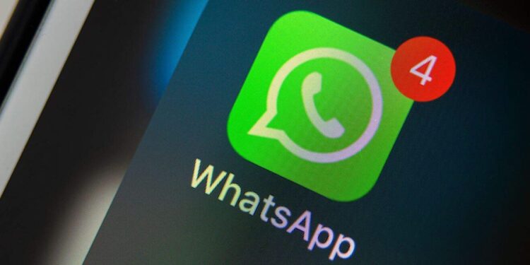 Bandidos se reinventam e novo golpe do WhatsApp gera alerta no Brasil