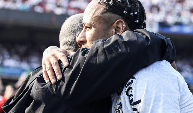 Novo parça de Neymar no Santos se declara para outro time logo após sua chegada