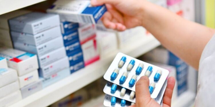 Governo fecha acordo com diversas farmacêuticas para reduzir o preço de remédios neste país