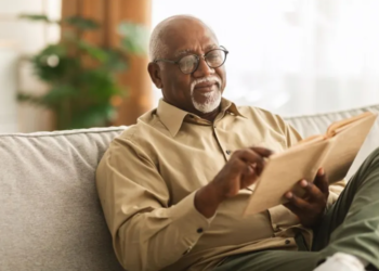 Nova lei sancionada por Lula faz aposentados do INSS respirarem aliviados