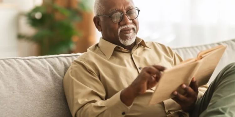 Nova lei sancionada por Lula faz aposentados do INSS respirarem aliviados