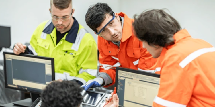 Quem fez curso técnico nestas áreas pode ganhar muito dinheiro em 2026