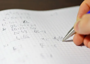 Por que a fórmula de Bhaskara continua sendo ensinada na escola?