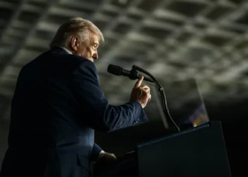 Enquanto Donald Trump tem R$ 39 bilhões, fortuna do seu grande rival é avaliada em R$ 1 trilhão