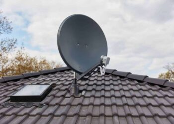 Como brasileiros podem fazer para solicitar antena parabólica gratuita em 2026