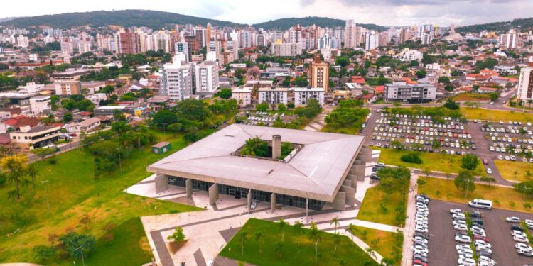 Cidade catarinense com infraestrutura completa tem qualidade de vida e empregos sobrando para novos moradores