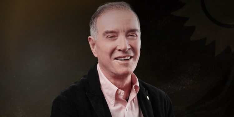 Enquanto Véio da Havan constrói novo império com aviões, Eike Batista investe em negócio diferente para retomar protagonismo