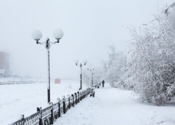 Cidade com mais de 300 mil habitantes convive diariamente com temperaturas que atingem -45°C em pleno dezembro
