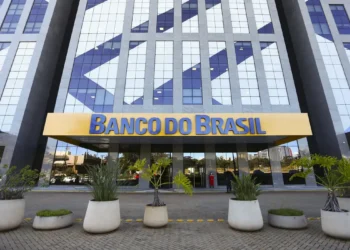 Banco tradicional do Brasil é impedido de fechar agências e deve pagar R$ 54 milhões em indenização