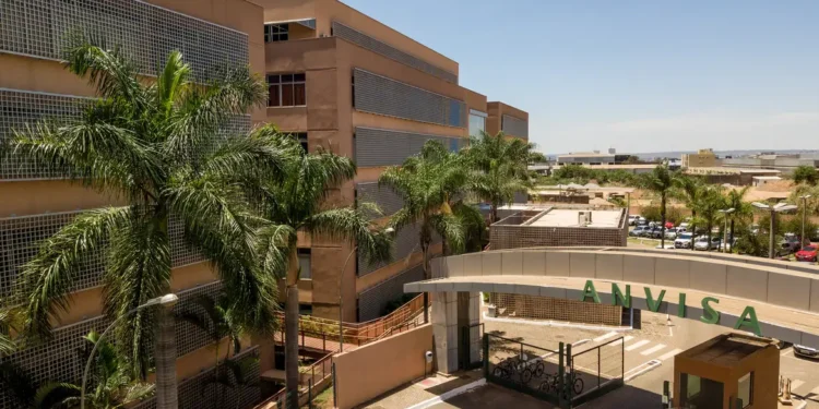 Anvisa volta a suspender suplementos alimentares de três marcas desta vez