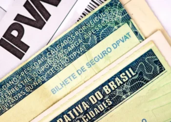 Comunicados para todos os donos de carros com 10 anos ou mais sobre a cobrança do IPVA