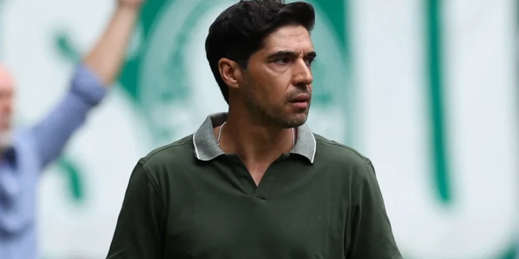 Palmeiras garante reforço de R$ 631 milhões para Abel Ferreira até setembro de 2028