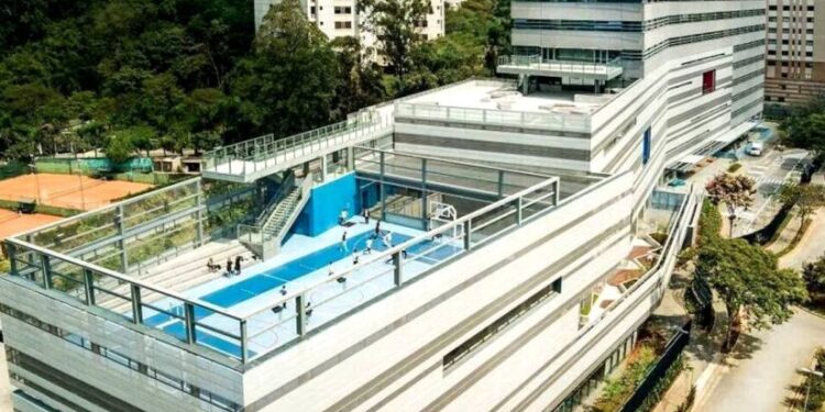 Escola mais cara do Brasil cobra R$ 15 mil mensais e adota padrão de ensino dos Estados Unidos em uma área com 40.000 m²