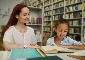 Disciplina escolar inédita com foco no mercado de trabalho passa a ser obrigatória em todas as escolas deste país