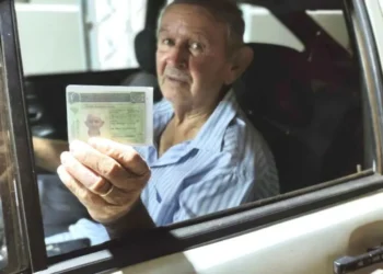 Novas regras podem fazer com que idosos acima de 70 anos percam a CNH