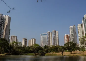 Governador com maior aprovação entre todos os estados anuncia que vai deixar seu partido atual