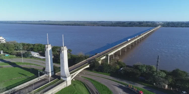 Argentina se compromete a investir US$ 100 milhões em rodovias que vão beneficiar diretamente o Brasil