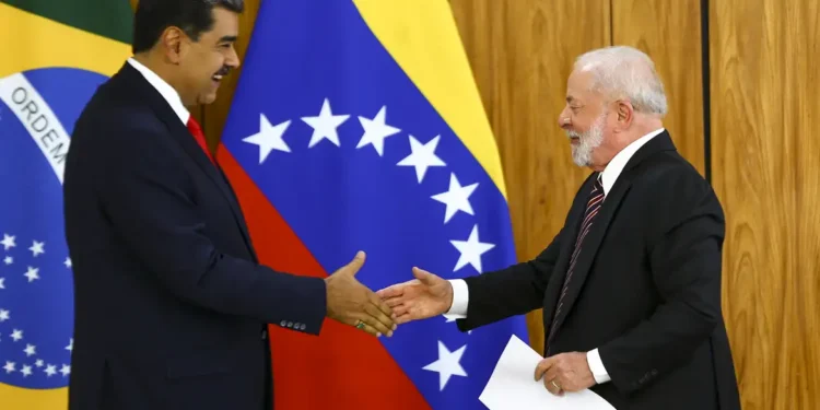 Programa do governo brasileiro já está beneficiando mais de 205 mil venezuelanos