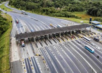 Idosos serão isentos de pagar pedágio nas rodovias a partir de 2026 no Brasil?