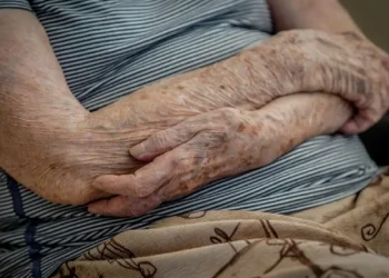 Com 20 anos de contribuição e 56 de idade já é possível se aposentar neste país