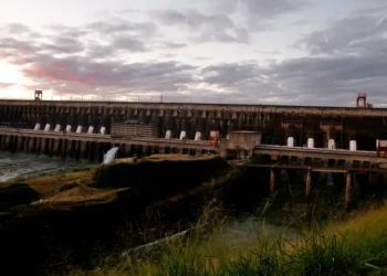 Estados Unidos pode tomar o lugar do Brasil na Usina de Itaipu em negócio estratégico com os paraguaios