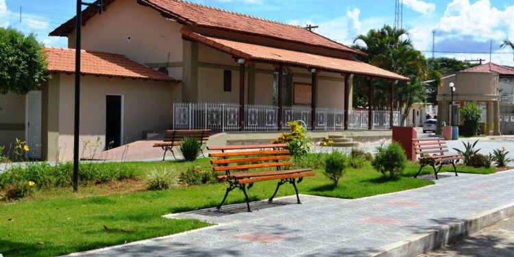 Cidade brasileira com menos de 900 moradores tem sua própria ferrovia