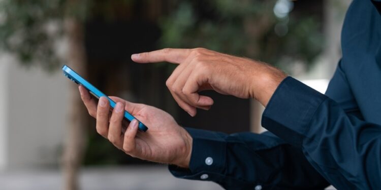 Como fazer a Nova Carteira de Identidade pelo celular e não se preocupar mais com o prazo