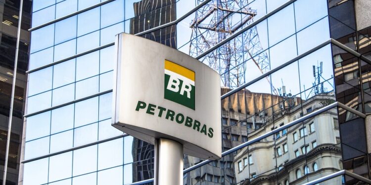 Petrobras não ganha dinheiro só com petróleo e investe R$ 38 milhões em fábrica no Nordeste